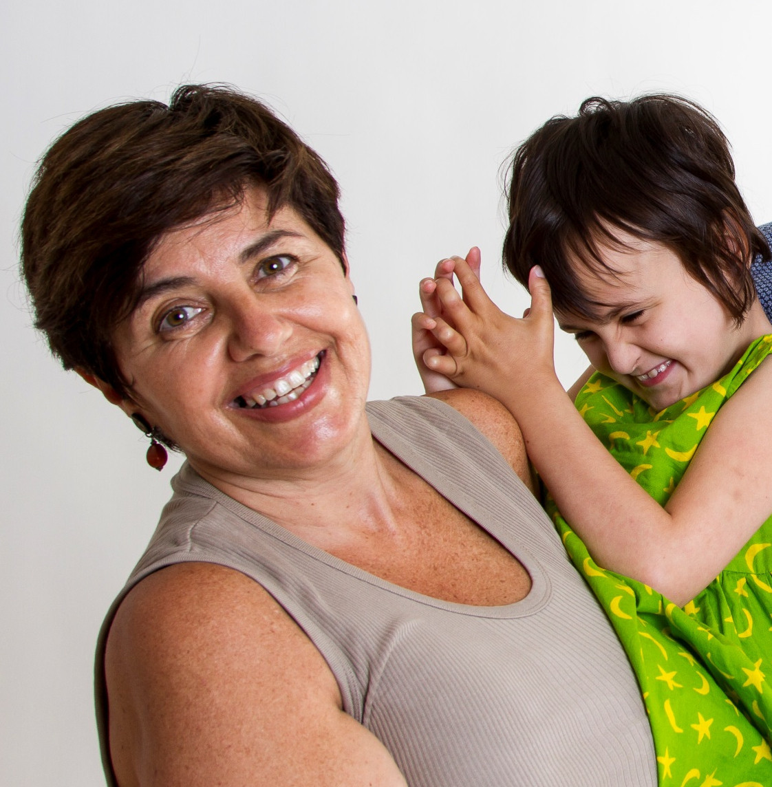 Bruna was diagnosed with a very uncommon genetic condition: a 19p13.3 deletion
