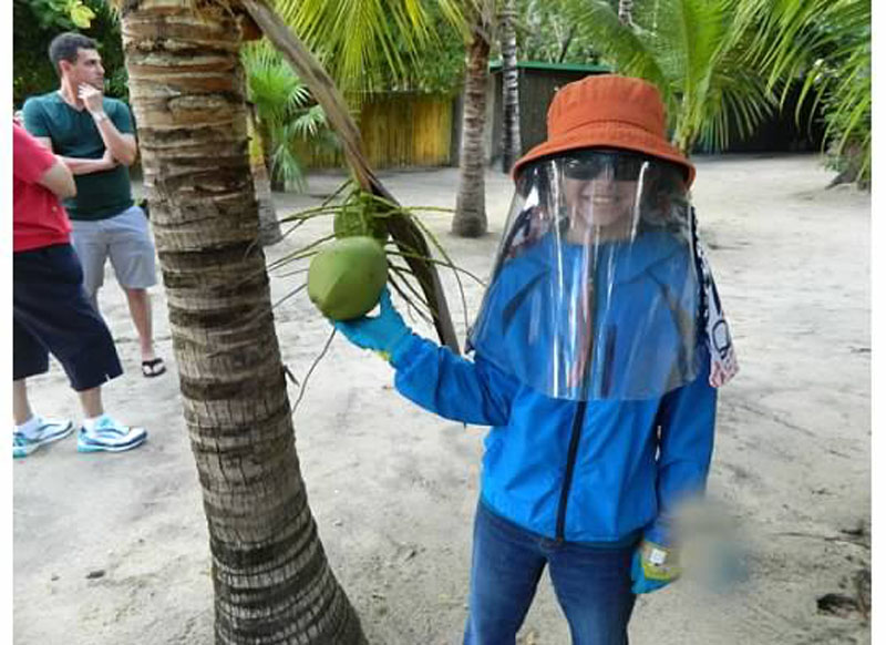 XP Child in UV-protective Clothing